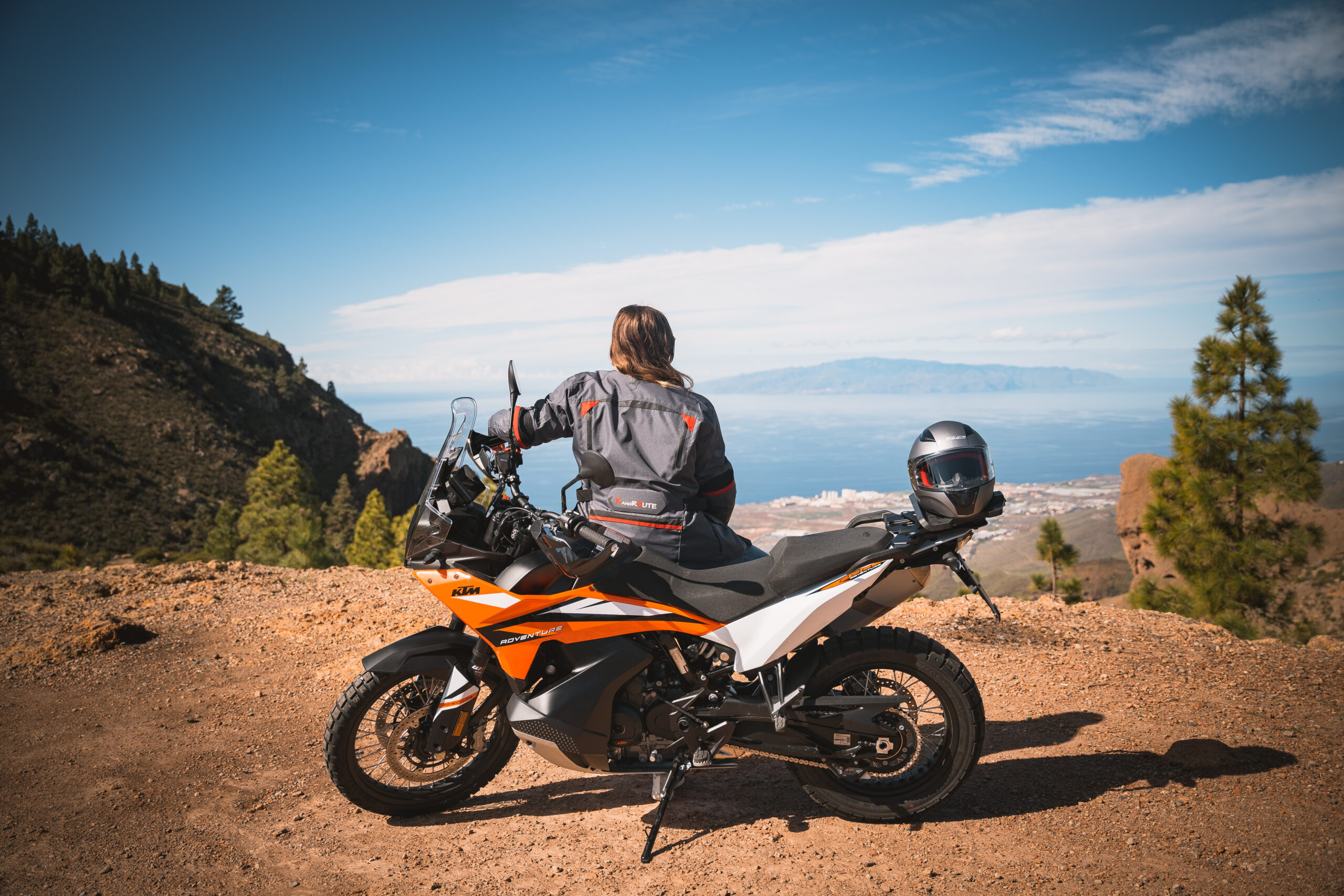 Alquilar ktm 890 adventure tenerife