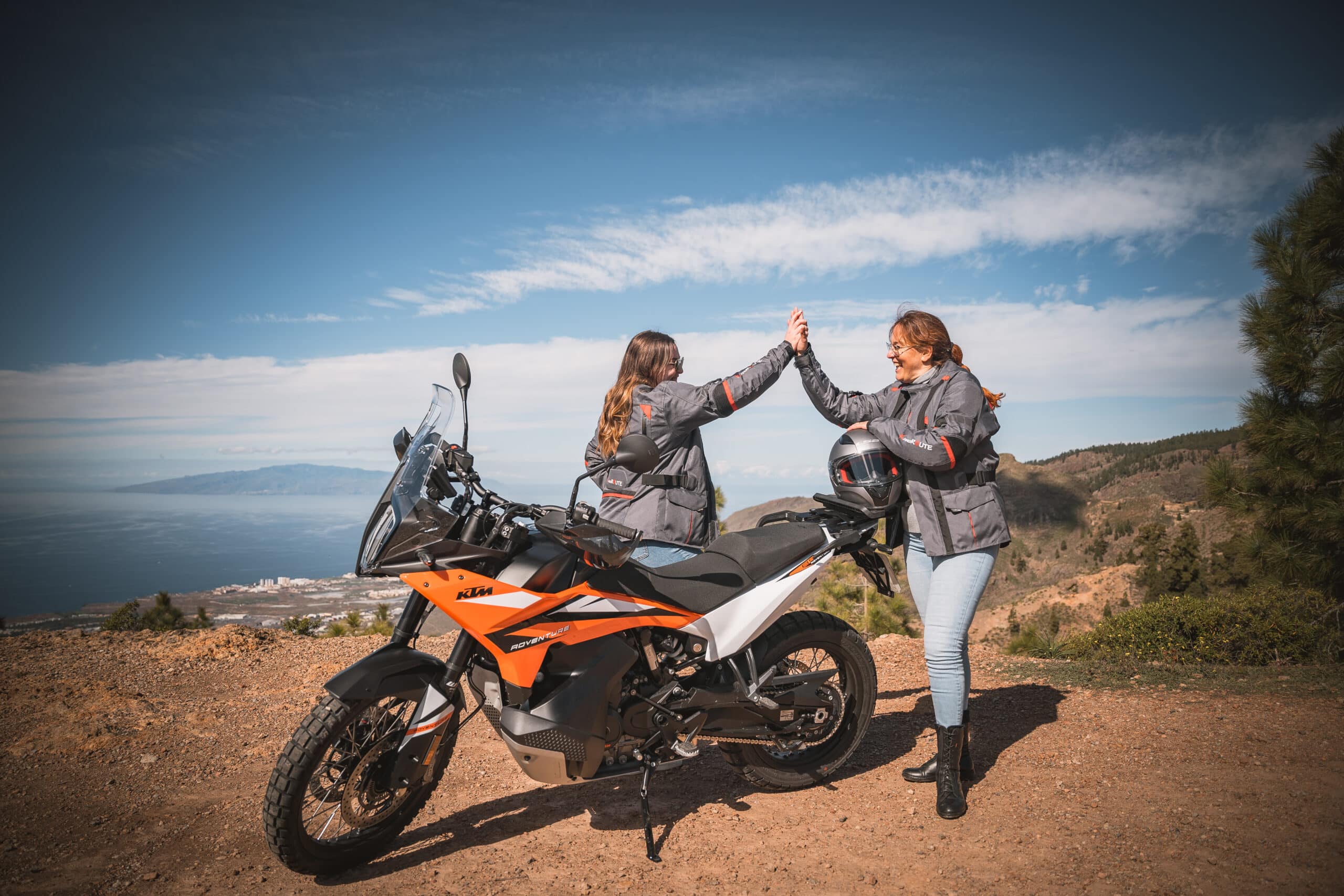 Alquilar ktm 890 adventure tenerife