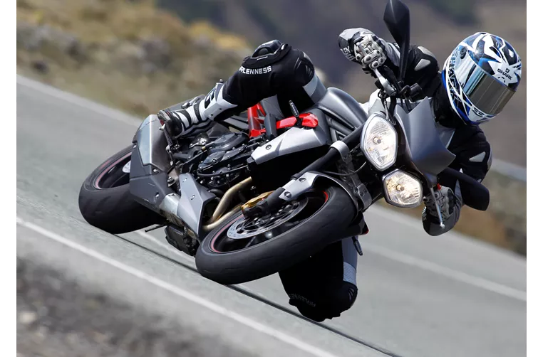 Najam Triumph Street Triple Kanarski otoci