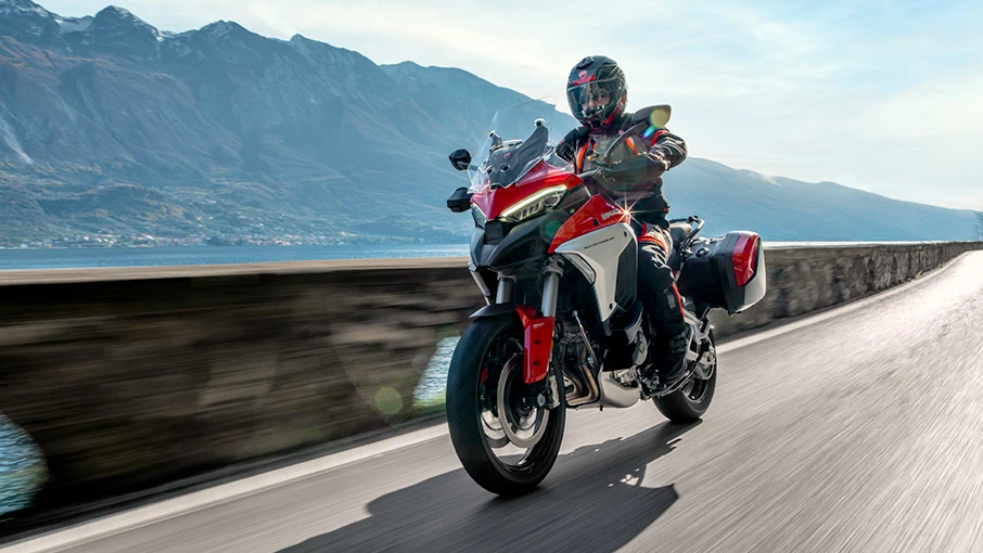 Alquilar Moto Ducati Costa Adeje Multistrada V4S 2024 desde 139€